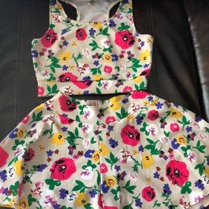 Cute fabulous floral two piece outfit!